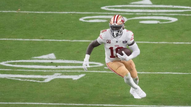Feb 11, 2024; Paradise, Nevada, USA; San Francisco 49ers wide receiver Deebo Samuel (19) runs with the ball against the Kansas City Chiefs LVIII between Kansas City Chiefs and San Francisco 49ers at Allegiant Stadium. Mandatory Credit: Joe Camporeale-USA TODAY Sports  